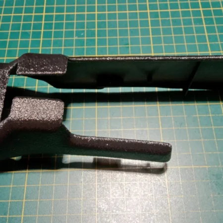 Изображение - Правая накладка (заглушка) кронштейна сиденья Nissan - Stav3DPrint